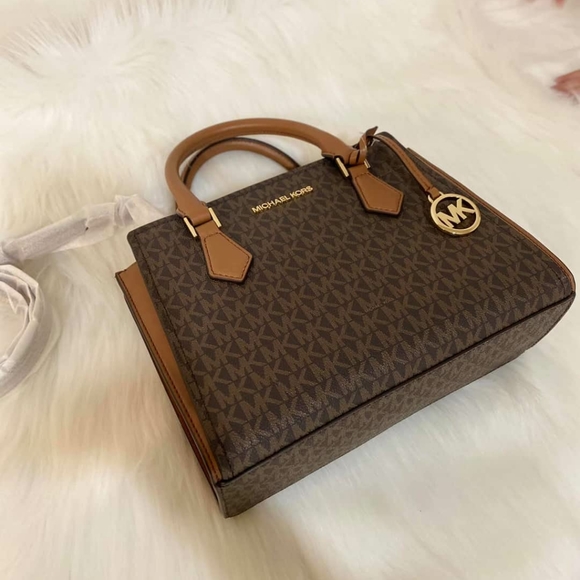 MICHAEL KORS SATCHEL - Picture 3 of 4